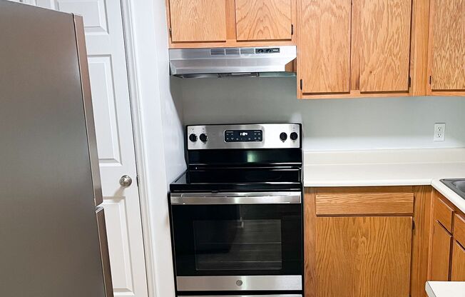 3 beds, 2 baths, 1,281 sqft, $1,284