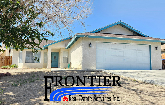 3 Bed, 2 Bath Home w/ 2-Car Garage – $1750 Rent & Deposit!