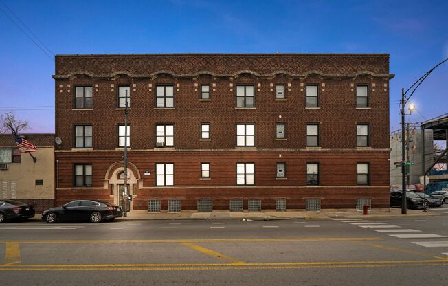 6553-6555 S Martin Luther King Dr