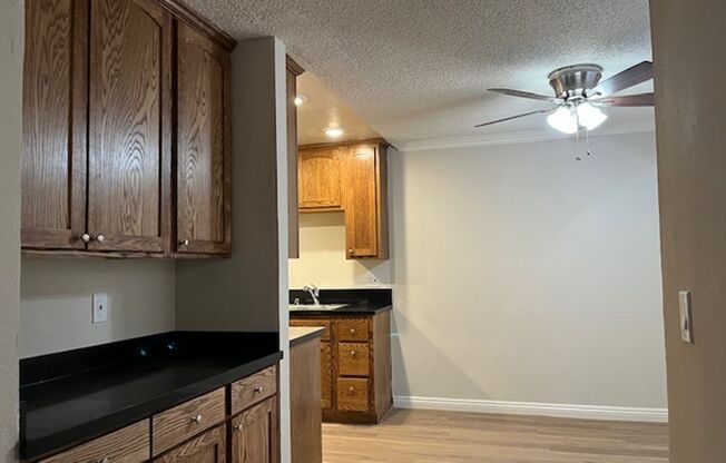 Beautiful 1-Bedroom in Garden Setting