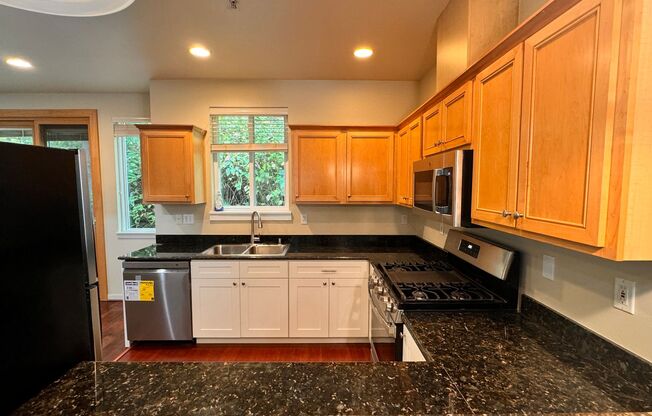 Stunning 3 Bedroom Townhome in Issaquah
