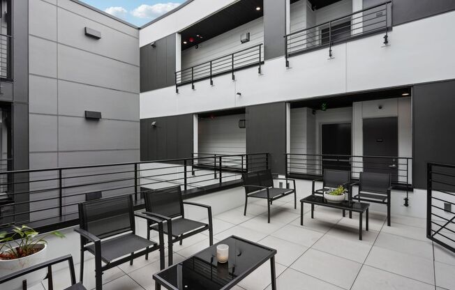 Studio, 1 bath, 250 sqft, $1,350, Unit 101