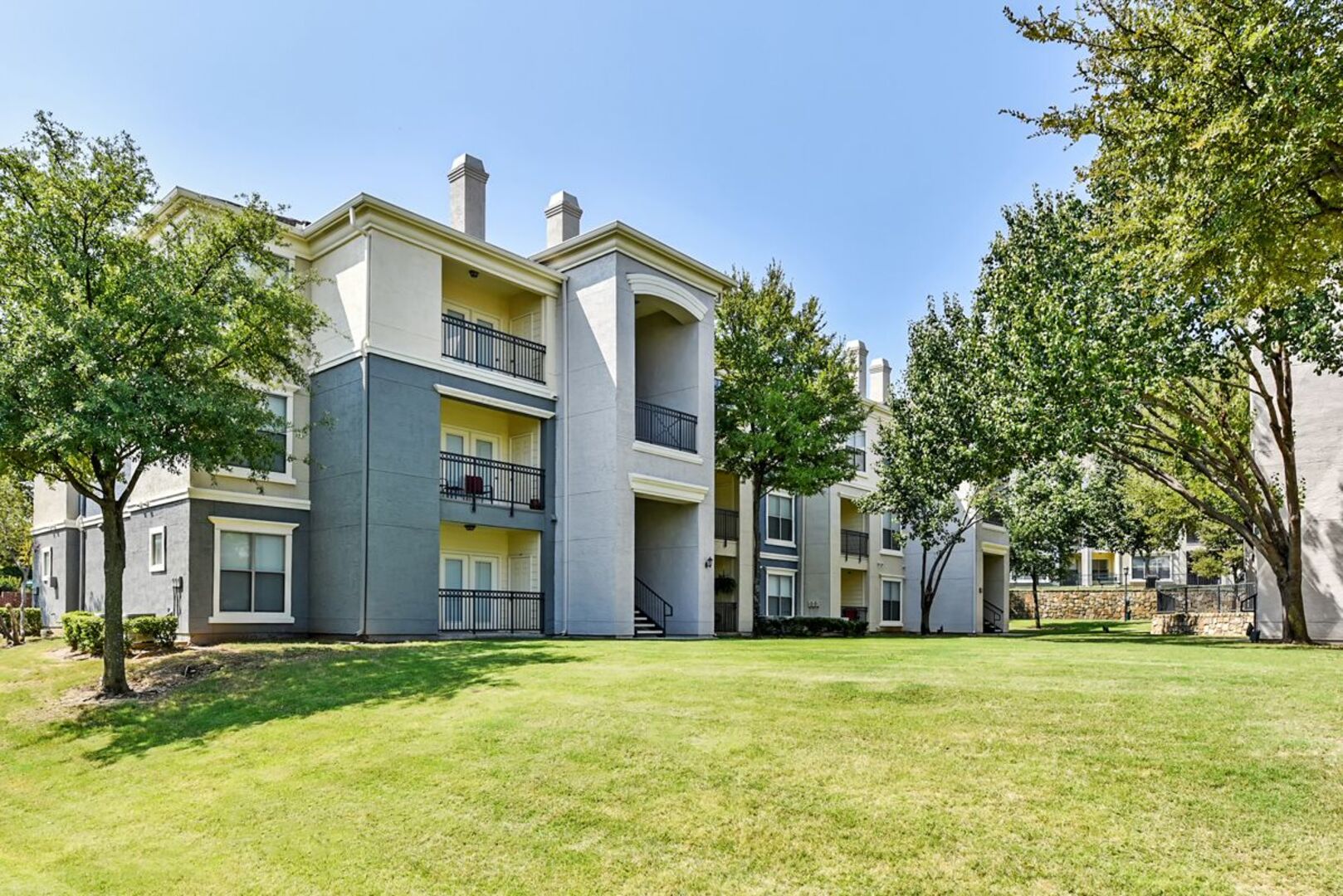 Abbey at Vista Ridge Apartments