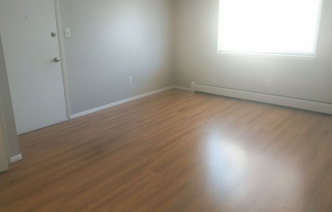 Charming 2-Bedroom Apartments with Mountain Views in Colorado Springs!