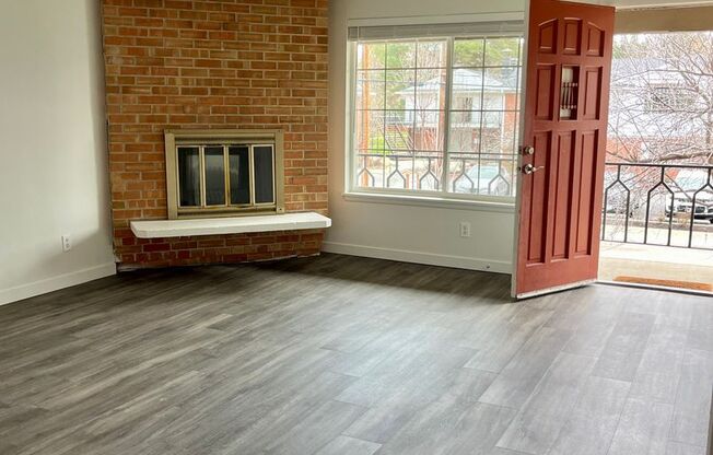2 beds, 1.5 baths, 1,170 sqft, $1,745, Unit C-202