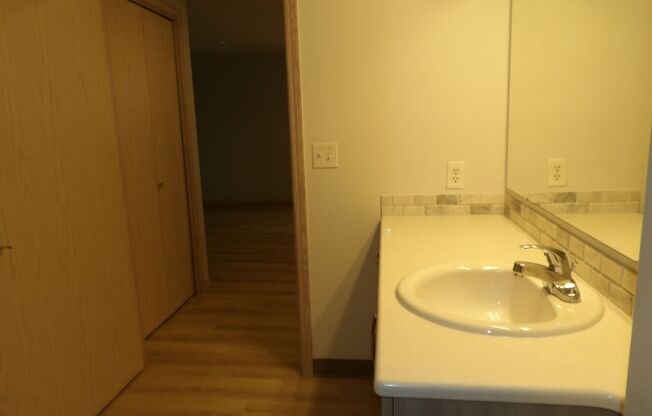 2 beds, 2 baths, 1,240 sqft, $1,940, Unit L58