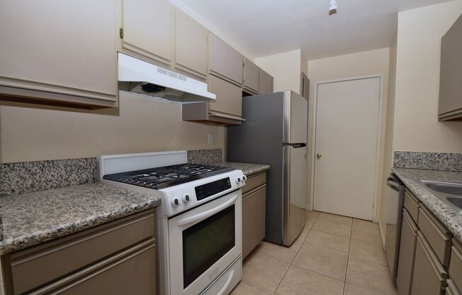 2 beds, 2 baths, $1,550, Unit # 1247