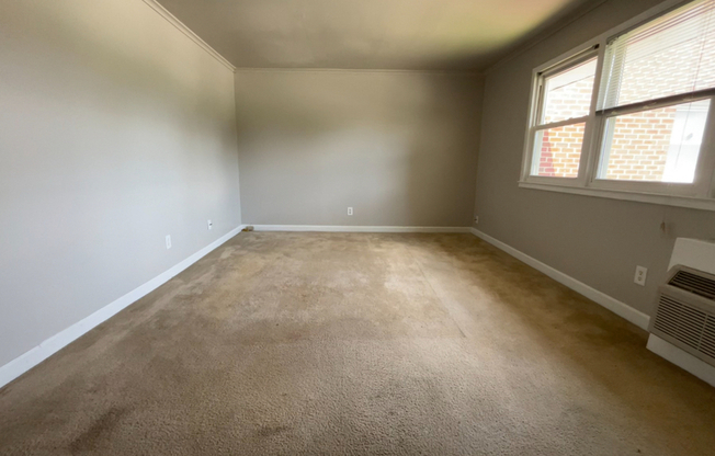 709 Daniels St Apt C