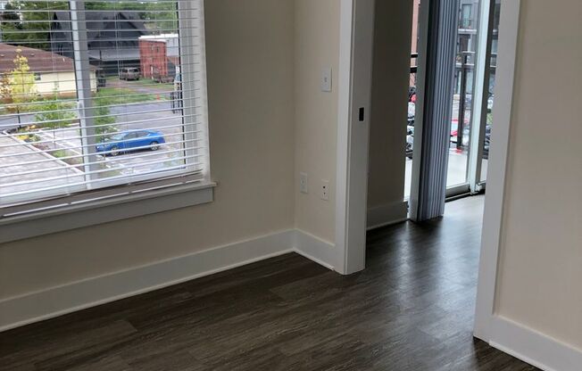 2 beds, 2 baths, 600 sqft, $1,799, Unit 219