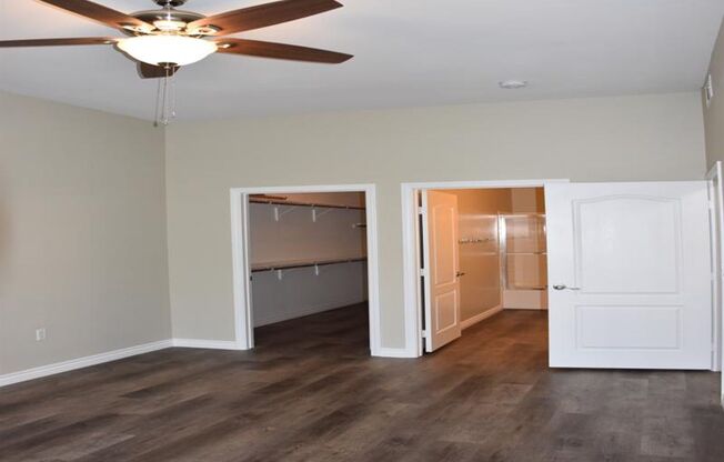2 beds, 2 baths, $1,695