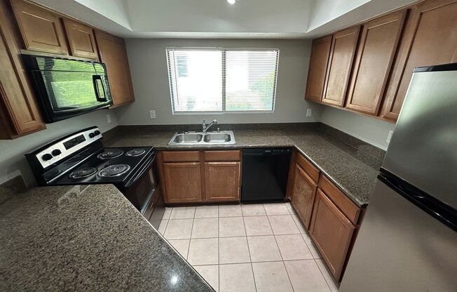 2 beds, 2 baths, $1,325, Unit # 127