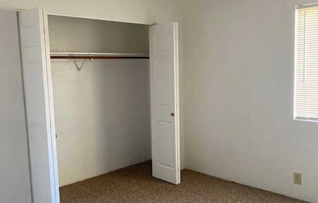 2 beds, 1 bath, 750 sqft, $1,250, Unit Unit 2