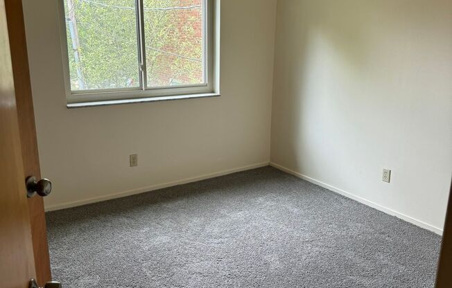 5th Ave Apartments