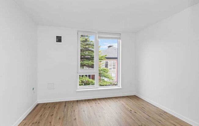 Studio, 1 bath, 304 sqft, $1,512, Unit 414