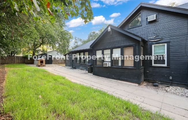 418 W ROSEWOOD AVE