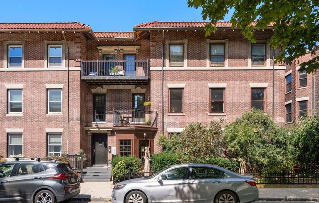 2 beds, 1 bath, 980 sqft, $3,000, Unit 4A