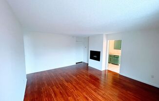 LARGE 1bd/1ba in NoHo WITH Parking!