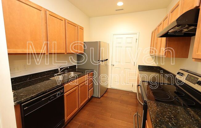 3 beds, 2.5 baths, 1,304 sqft, $1,760, Unit 105