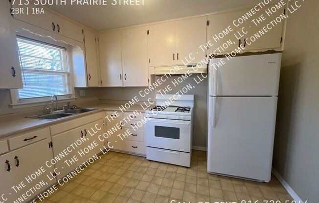 713 South Prairie Street