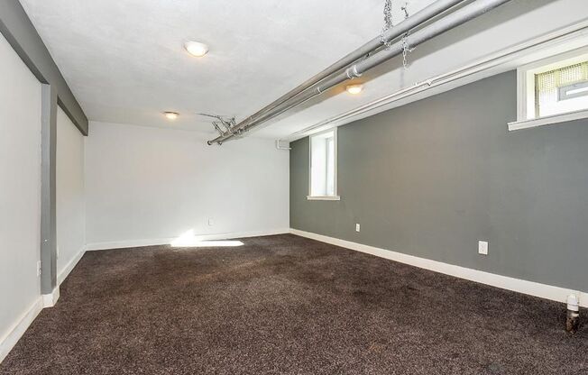 Amazing 5 bedroom 2 bath House!