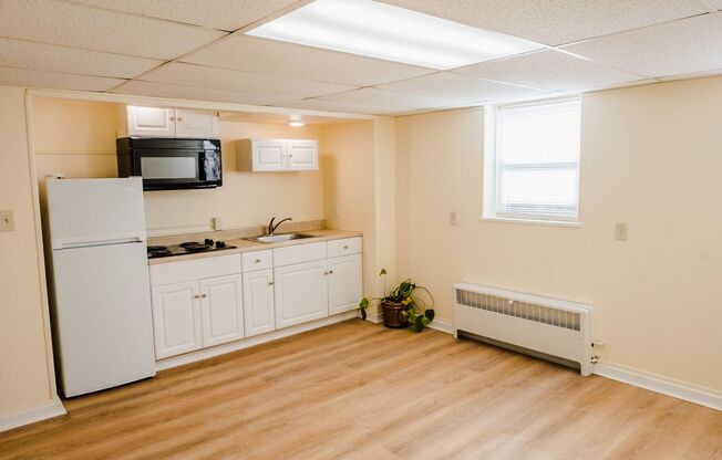 665 Columbia Turnpike