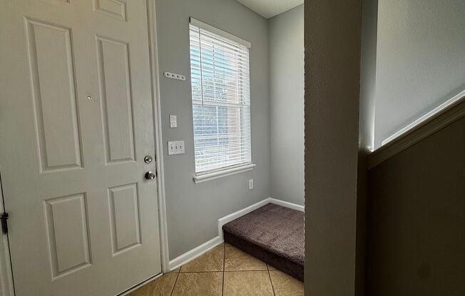 Townhouse for rent 2B/2.5B with a loft for rent in Summerlin at Bartram Park. LOW COSTS MOVE IN
