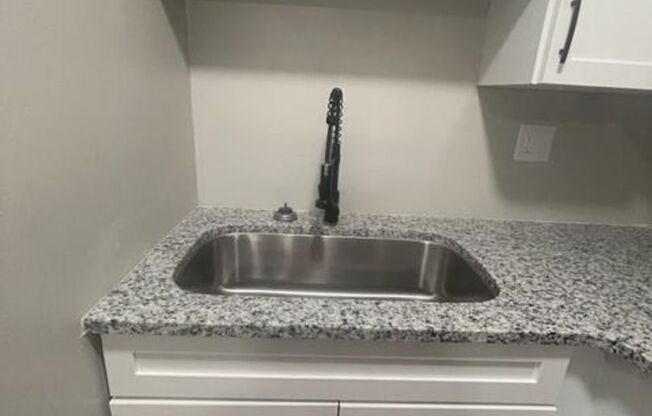 1 bed, 1 bath, 600 sqft, $895, Unit 4604