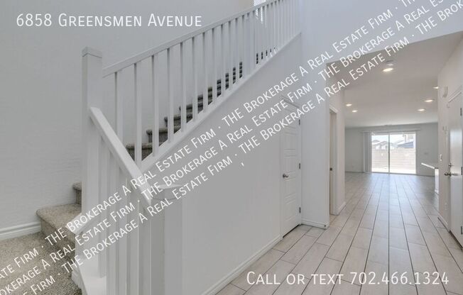 6858 GREENSMEN AVE