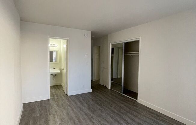 1476 S. Shenandoah Street
