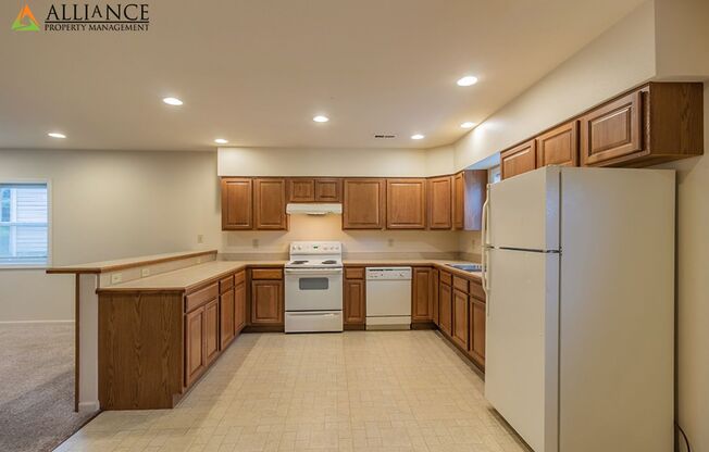 4 beds, 2.5 baths, 2,024 sqft, $1,880, Unit 16