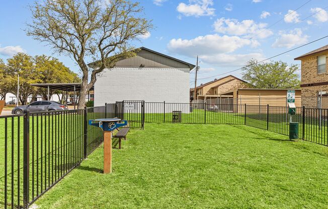 2 beds, 1 bath, $1,375, Unit 115