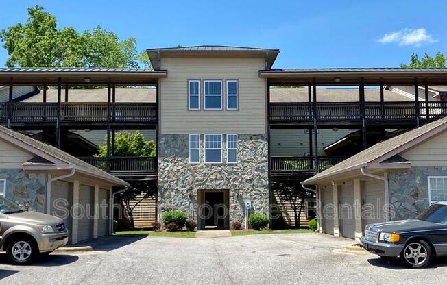 1611 BLUFFSIDE DR