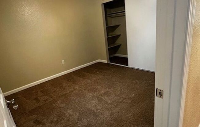 2 beds, 1 bath, 825 sqft, $1,850, Unit 114