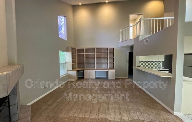 3801 DONNA LYNN LN