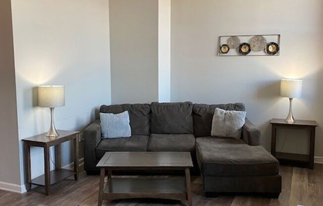 2 beds, 2 baths, 1,028 sqft, $1,699, Unit 806