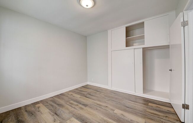1 bed, 1 bath, 695 sqft, $1,598, Unit 10