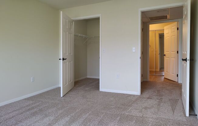 2 beds, 1 bath, $1,130, Unit A-204