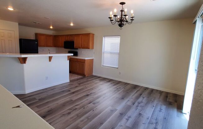 Summerlin 3/2.5 with huge loft