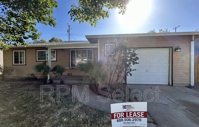 2104 ROCKBRIDGE RD