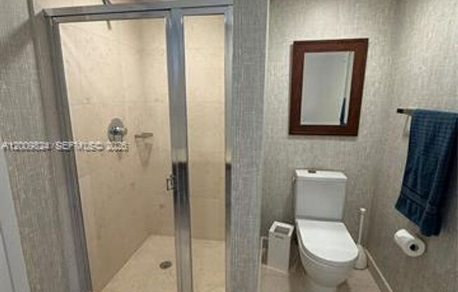 2 beds, 2 baths, 1,325 sqft, $5,000, Unit 465 Brickell Ave # 619