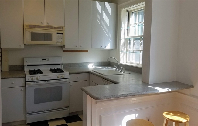 1 bed, 1 bath, 777 sqft, $2,500, Unit 6