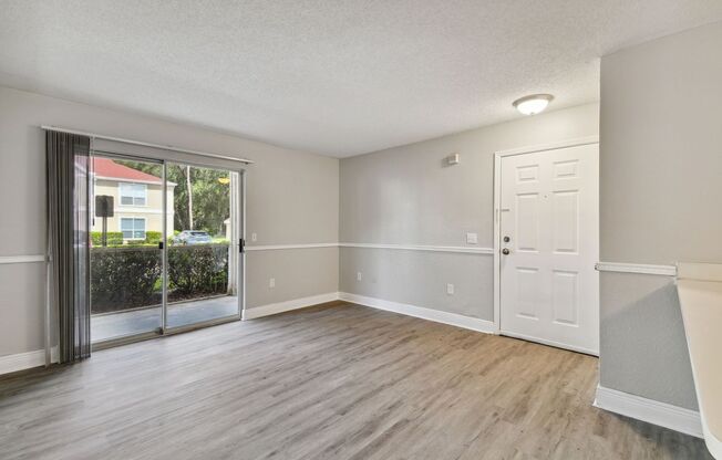 1/1 condo in New Tampa gated community on ground floor unit