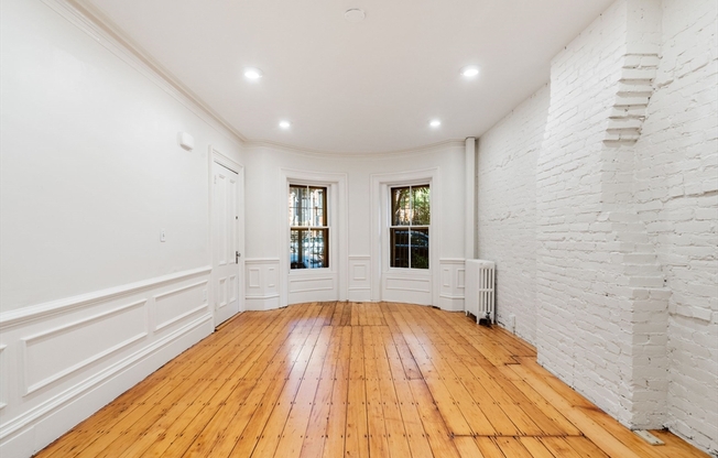 24 BRADDOCK PARK
