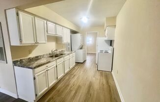 1 bed, 1 bath, 439 sqft, $925, Unit N