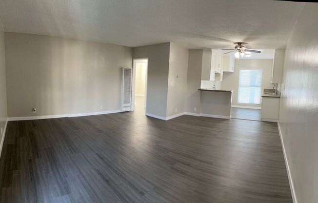 2 beds, 1 bath, $2,350, Unit Y