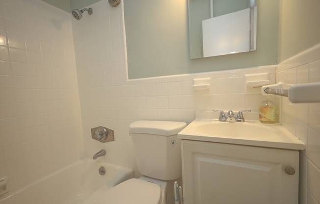 1 bed, 1 bath, 615 sqft, $2,700, Unit 14