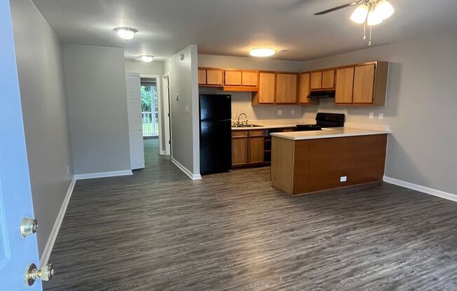 1 bed, 1 bath, $905, Unit 616 H