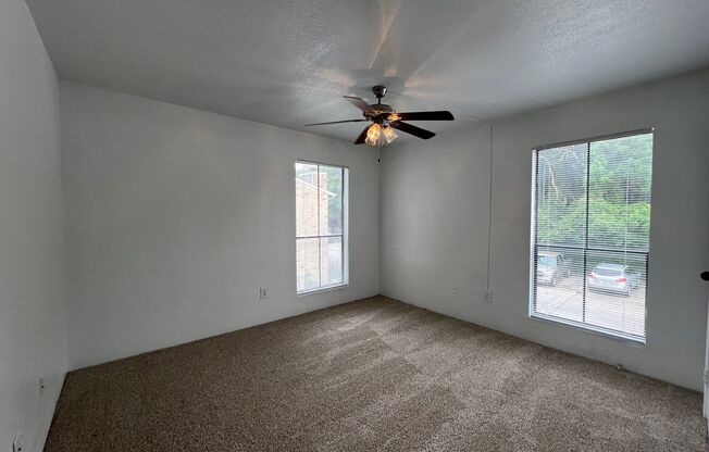 1 bed, 1 bath, 660 sqft, $900, Unit 26-1310