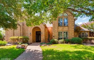 6705 Leslie Ct