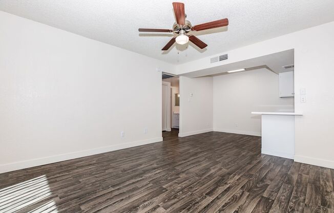 1 bed, 1 bath, 605 sqft, $1,125, Unit 202